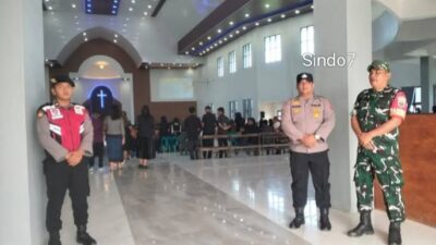 Babinsa Koramil 07/Salak Laksanakan Pengamanan, Jumat Agung di GKKPD Salak Berlangsung Khidmat