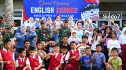 Danpuslatpur Resmikan Grand Opening English Corner di Puslatpur