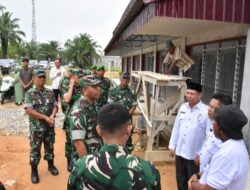 Danrem 031/WB Tinjau Pembangunan KDKMP di Rohil, Tekankan Penyelesaian Tepat Waktu Sesuai Rencana