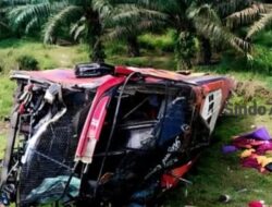 Bus Halmahera dan Pickup Bertabrakan di Tol Kualanamu – Tebingtinggi, 4 Orang Meninggal Dunia.