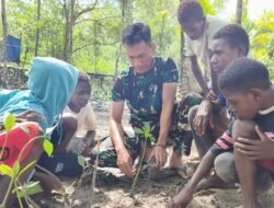 Satgas TMMD Kodim 1710/Mimika Tanamkan Kepedulian Lingkungan Lewat Penanaman Mangrove Bersama Anak-Anak