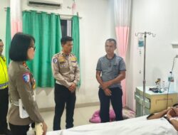 Sambut HUT Bhayangkara ke-80, Satlantas Polres Simalungun Anjangsana Jenguk Istri Anggota yang Sakit