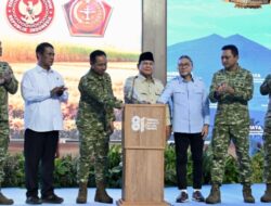 Panglima TNI Dampingi Presiden RI Panen Raya Terpadu TNI, Perkuat Ketahanan Pangan Nasional