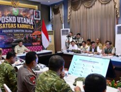 Panglima TNI Dampingi Presiden Prabowo Tinjau Penanganan Karhutla di Riau dan Sumatera Selatan