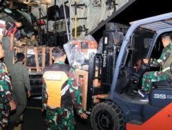 Menembus Langit Banua, Hercules TNI AU Bawa Bantuan Presiden RI untuk Penanganan Karhutla di Kalimantan Selatan