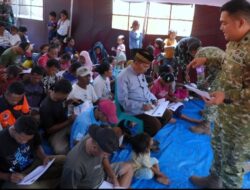 Puspsi TNI Bersama Kodim 1612/Manggarai dan Yonif TP 834/WM Berikan Trauma Healing kepada Penyintas Gempa