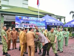 Semarak HUT ke-81 TNI, Korem 031/WB Gelar Bazar Murah untuk Masyarakat