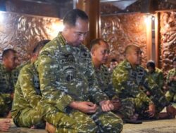 Panglima TNI Ziarah ke Makam Presiden RI Ke-2 dan Panglima Besar Jenderal Soedirman